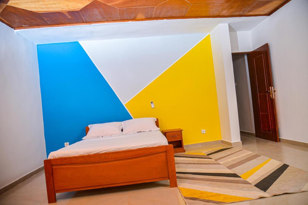 Appartement Meuble 2 Chambres Avec Salle De Bain - 1 Salon - 1E Cuisine - La Concorde - Quartier Nkomkana Yaounde Bagian luar foto