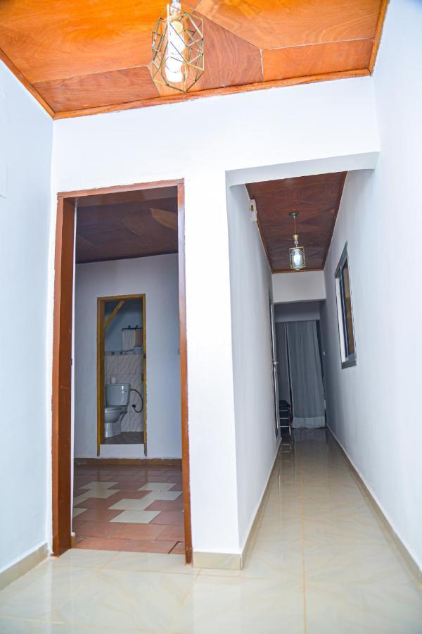 Appartement Meuble 2 Chambres Avec Salle De Bain - 1 Salon - 1E Cuisine - La Concorde - Quartier Nkomkana Yaounde Bagian luar foto